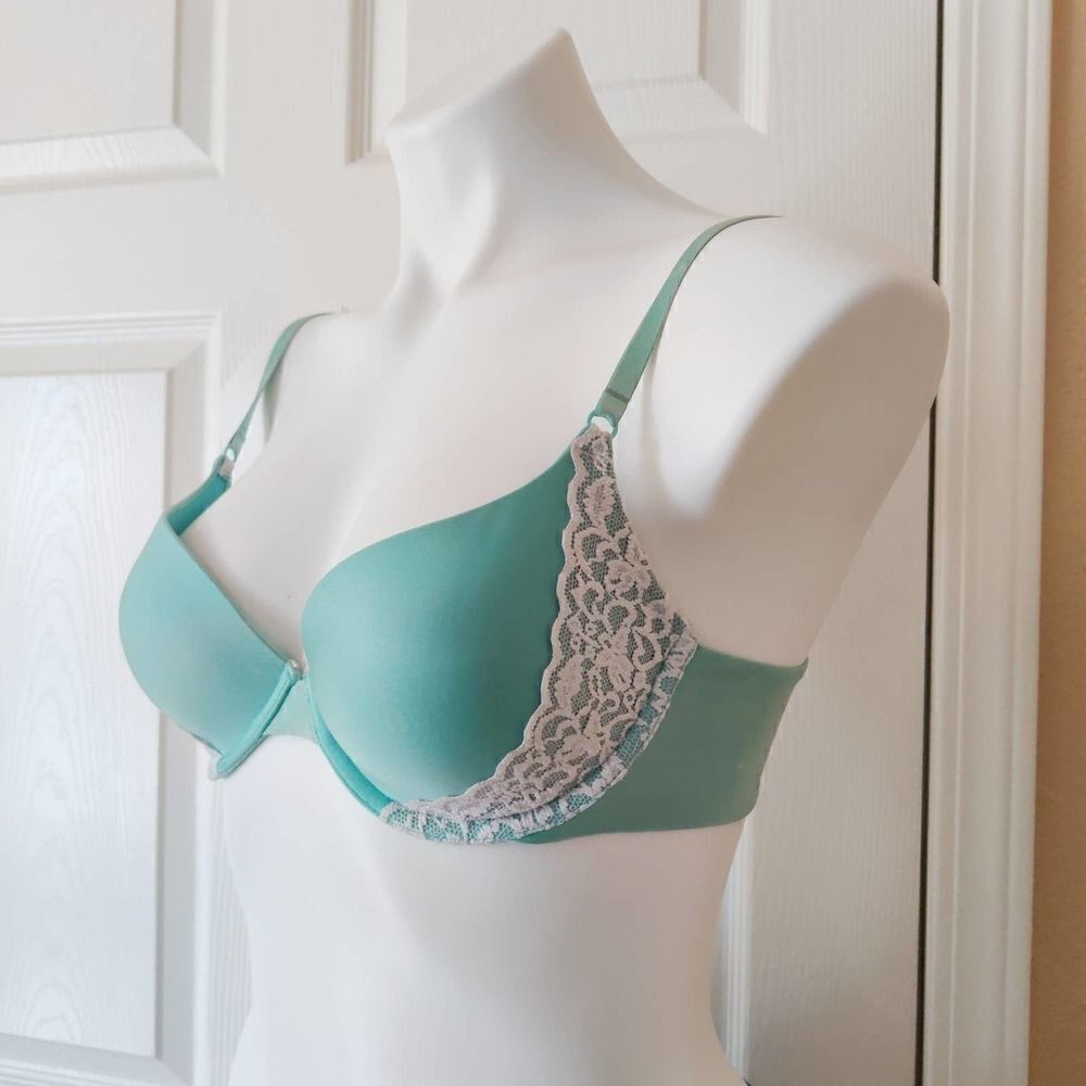 Victoria's Secret lightly lined demi underwire bra